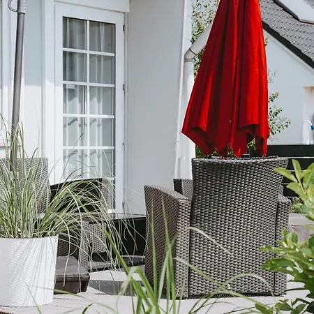 Ferienhaeuser Insel Usedom Haus Samara 8 - Blick Aufs Achterwasser! Whirlpool Und Sauna Lutow Exterior photo