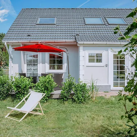 Ferienhaeuser Insel Usedom Haus Samara 8 - Blick Aufs Achterwasser! Whirlpool Und Sauna Lutow Exterior photo